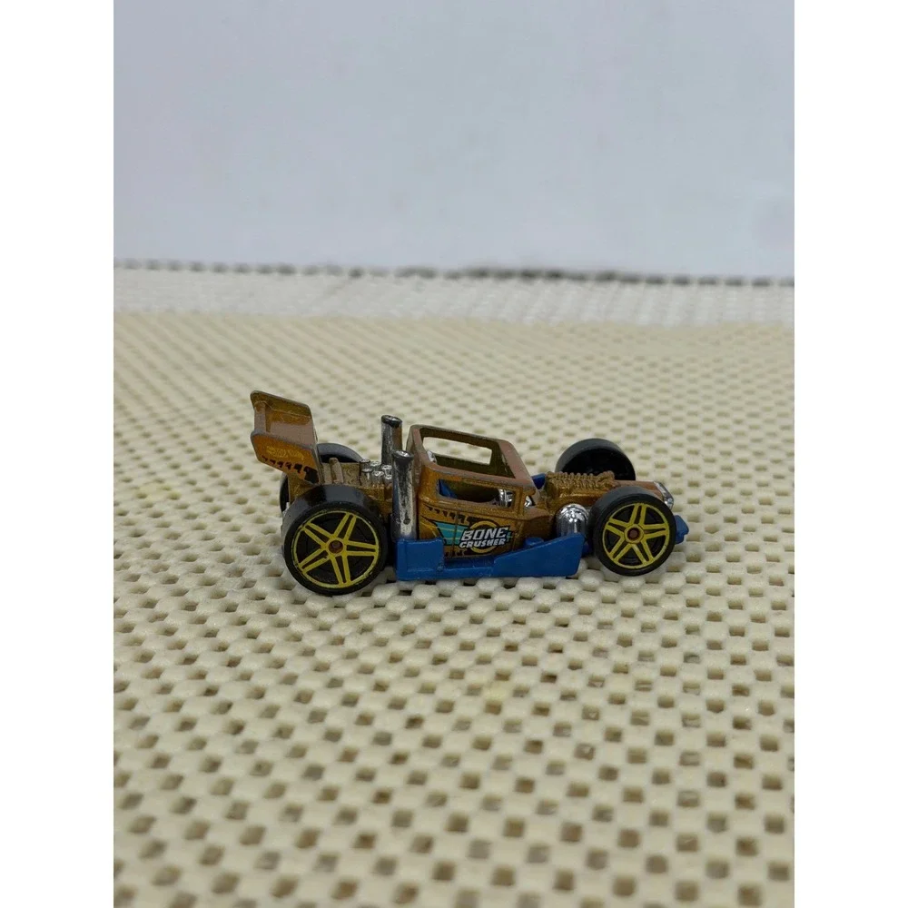 Hot Wheels Bone Crusher Gold Blue Hot Rod 2005 Mattel Diecast Car Toy EUC